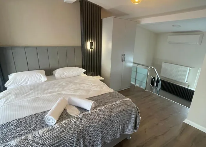 Golden Arrow Deluex Dublex * Istanbul