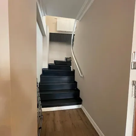 Golden Arrow Deluex Dublex Lägenhet