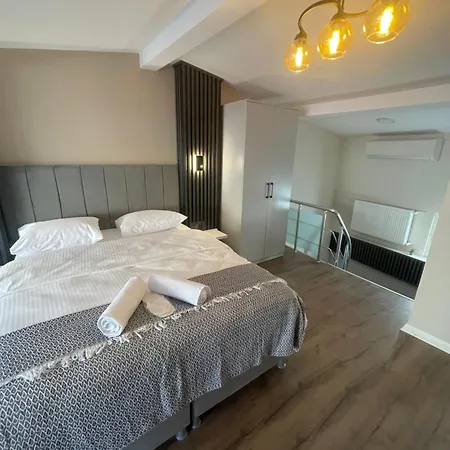 Golden Arrow Deluex Dublex * Istanbul